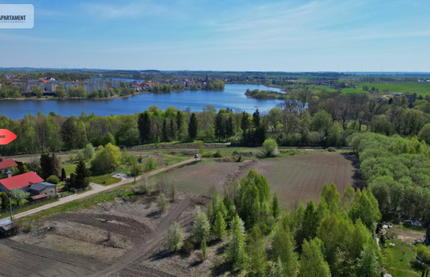 Działka w Zajezierzu 300 m od jeziora.