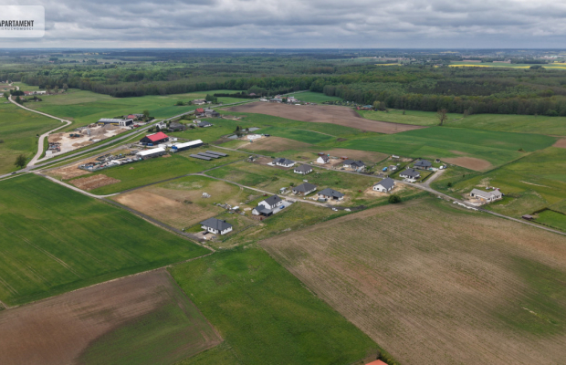 Działka budowlana 2437 m² – Stradomno