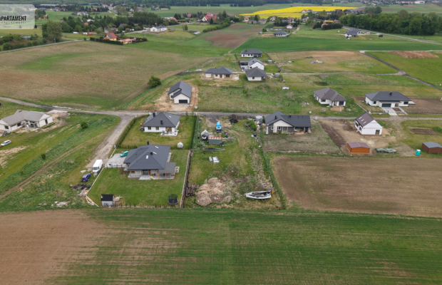 Działka budowlana 2437 m² – Stradomno
