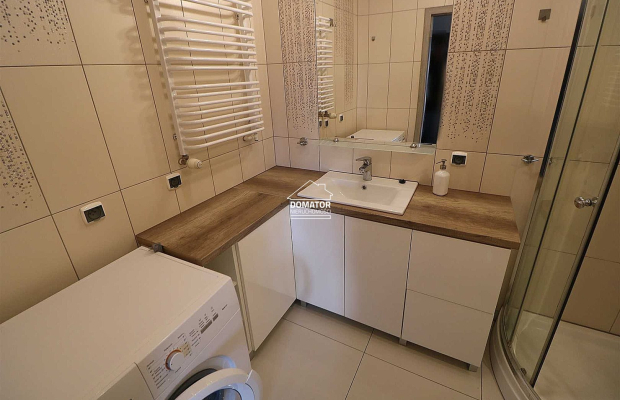 Do wynajęcia apartament, na Osiedlu Sześciu Planet , całkowicie wyposażony i stylowo urządzony. 
W skład mieszkania wchodzą , p