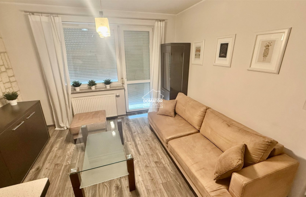 Do wynajęcia apartament, na Osiedlu Sześciu Planet , całkowicie wyposażony i stylowo urządzony. 
W skład mieszkania wchodzą , p
