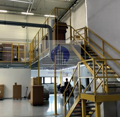 Włochy: lokal magazynowo-biurowy 659m2 do wynajęcia