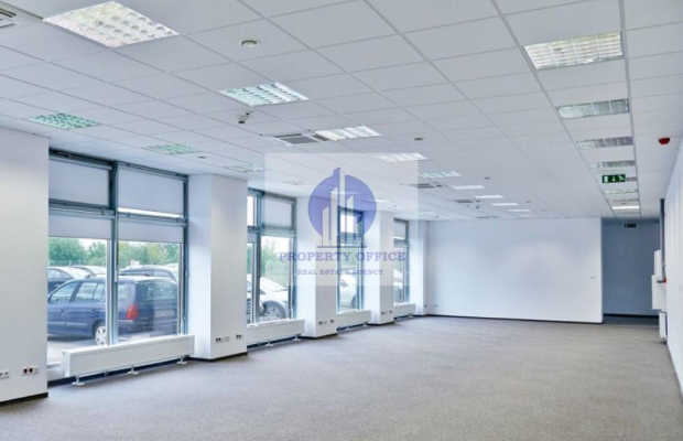 Włochy: lokal magazynowo-biurowy 1522m2 do wynajęcia