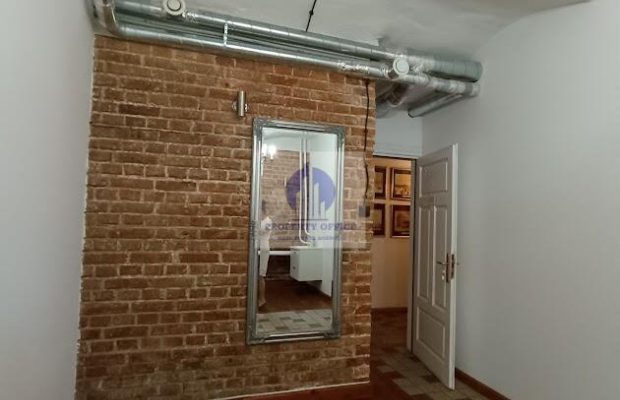 Praga Północ: lokal biurowo-usługowy 25m2 do wynajęcia