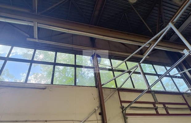 Bielany: magazyn 320m2 do wynajęcia