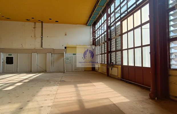 Bielany: magazyn 332,51m2 do wynajęcia