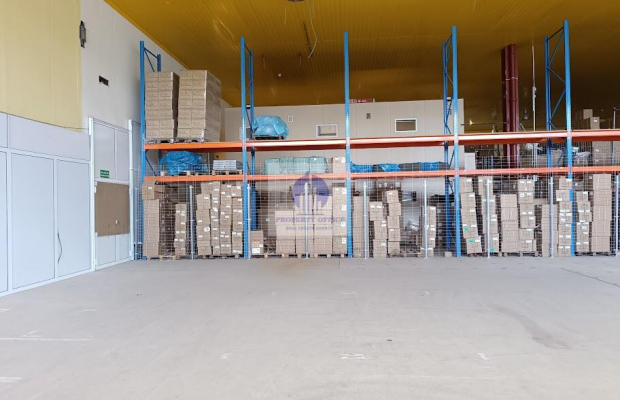 Bielany: magazyn 332,51m2 do wynajęcia