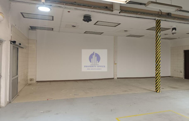 Bielany: magazyn 210,35 m2 do wynajęcia