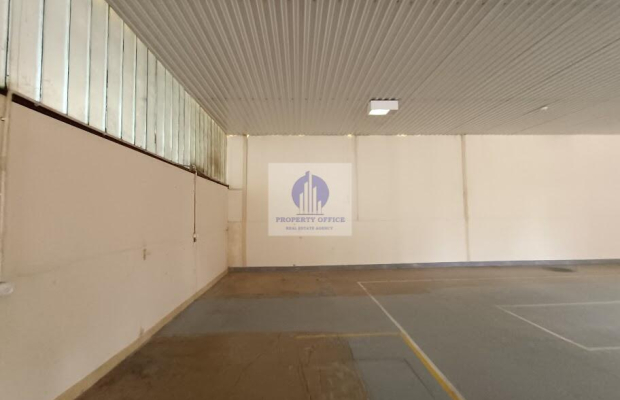 Bielany: magazyn 409 m2 do wynajęcia
