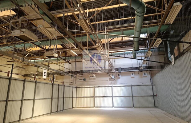Bielany: magazyn 225,82m2 do wynajęcia