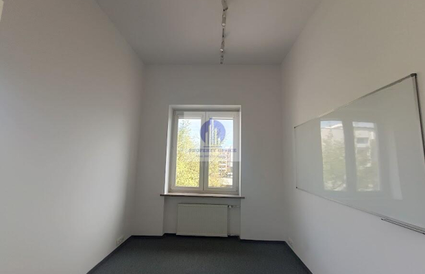 Mokotów: lokal biurowy 31,57m2 do wynajęcia