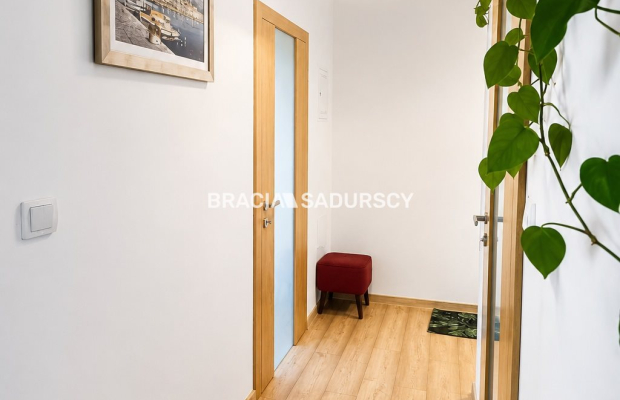 2 pok 40,5m2 widok na Wawel/ Podgórze 