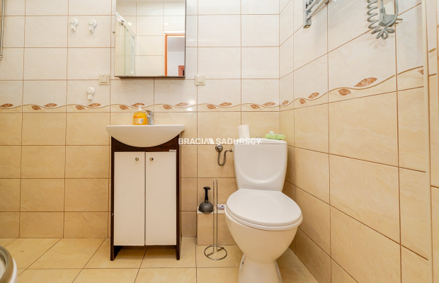 Kraków Skarbińskiego dwa oddzielne pokoje 44m2