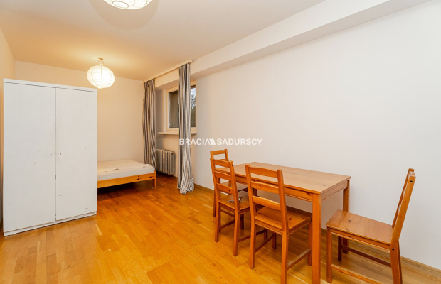 Kraków Skarbińskiego dwa oddzielne pokoje 44m2