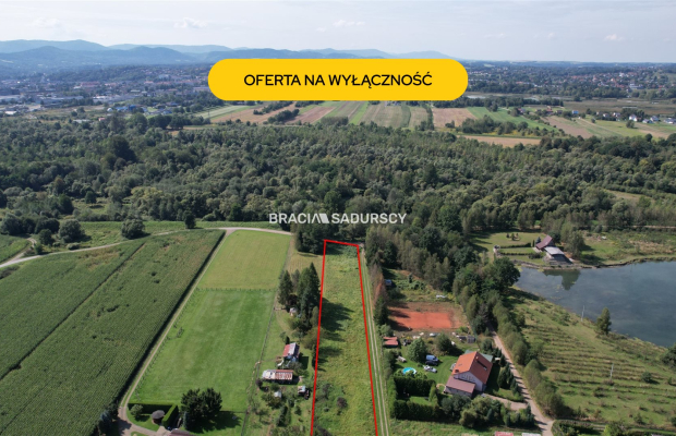 Działka budowlana 43 a  obok Wadowic - możliwa  zabudowa jednorodzinna lub usługowa     

  Oferujemy na sprzedaż atrakcyjnie p