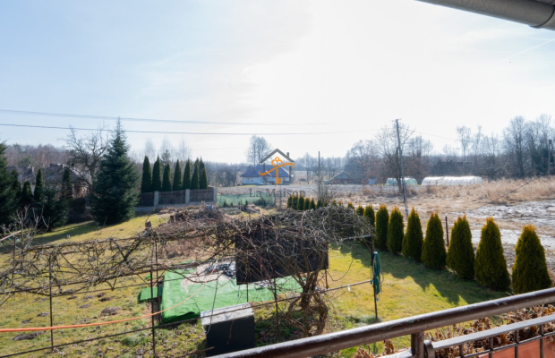 Zelków, 38 arów przy Rezerwacie Dolina Kluczwody