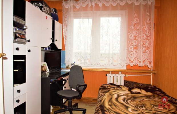 Trzy pokoje, balkon
