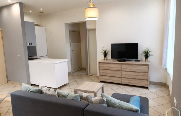 Funkcjonalny apartament w pobliżu Parku Chopina