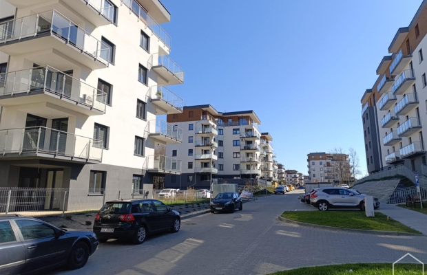 Kawalerka z balkonem w nowym budownictwie