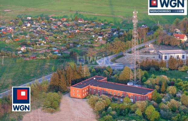 Lidzbark Warmiński, budynek biurowo-techniczny z dużą działką inwestycyjną, sprzedam, 3 500 0000 zł, netto.  
  
Duża działka i
