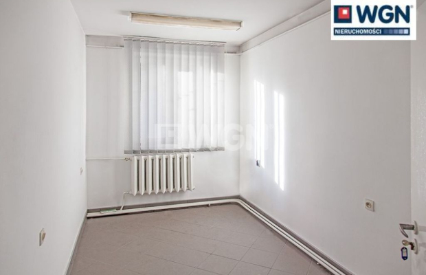 Olsztyn, budynek biurowy, dom mieszkalny, 1102 m2, sprzedam, 1 350 000 zł, netto.  
  
Kompleks budynków pod działalność gospod