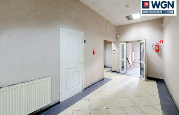Inowrocław, budynki biurowo-techniczne, 1680 m2, sprzedam, 1 500 000 zł, netto.  
  
Przedmiotem sprzedaży jest zabudowana dzia