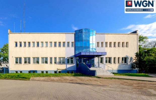 Inowrocław, budynki biurowo-techniczne, 1680 m2, sprzedam, 1 500 000 zł, netto.  
  
Przedmiotem sprzedaży jest zabudowana dzia