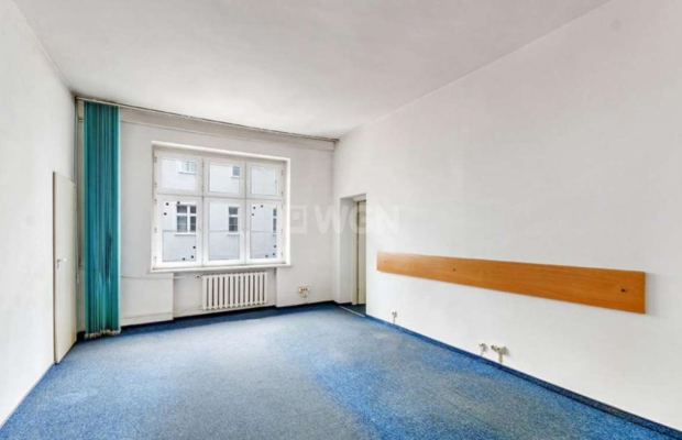 Nowa Sól, obiekt pod mieszkania, 2079 m2, sprzedam, 1 180 000 PLN netto.  
  
Atrakcyjna nieruchomość w zabytkowej części miast