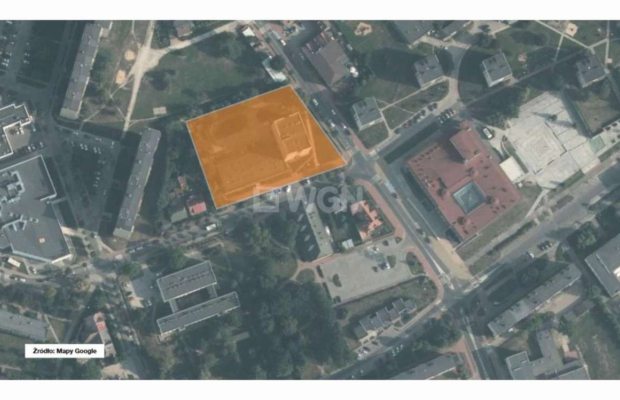 Skarżysko-Kamienna, budynki biurowo-usługowe, 2 438 m2, sprzedam, 1 490 000 PLN netto.  
  
Kompleks budynków biurowo-usługowyc