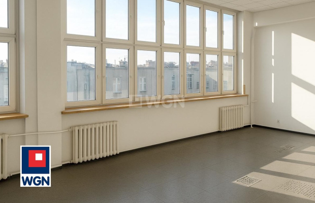 Włocławek, kompleks budynków biurowych, 7508 m2, z parkingiem w centrum, sprzedam 3 840 000 PLN, netto.  
  
Zgodnie z aktualny