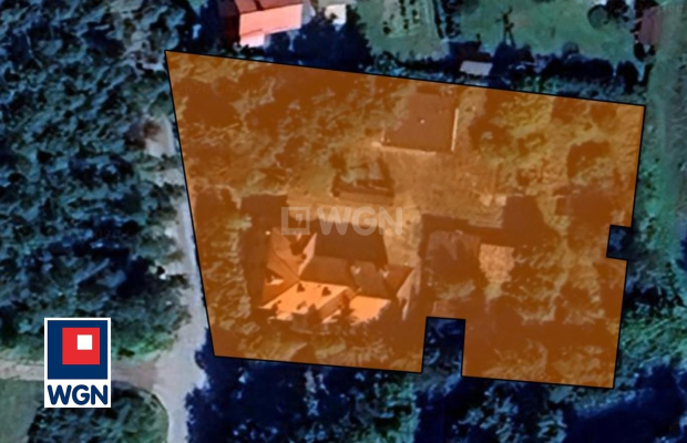 Szklarki, budynek usługowo - mieszkalny, sprzedam, 450 000,- PLN netto.  
  
Budynki w Szklarkach:  
- na dużej działce,  
- z 