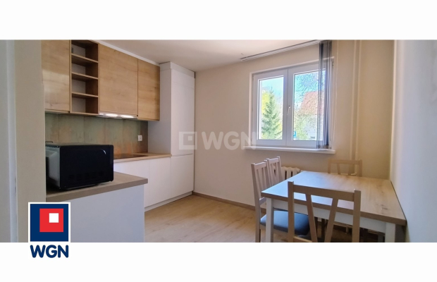 Polkowice, 2 pokoje, 2 piętro, wynajmę, 60 m2, 4000 zł miesięcznie. 
 
Do wynajęcia dwupokojowe umeblowane mieszkanie na drugim