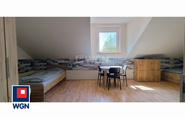 Polkowice, 2 pokoje, 1 piętro, wynajmę, 70 m2, 1000 zł miesięcznie od osoby.  
  
Do wynajęcia dwupokojowe umeblowane mieszkani