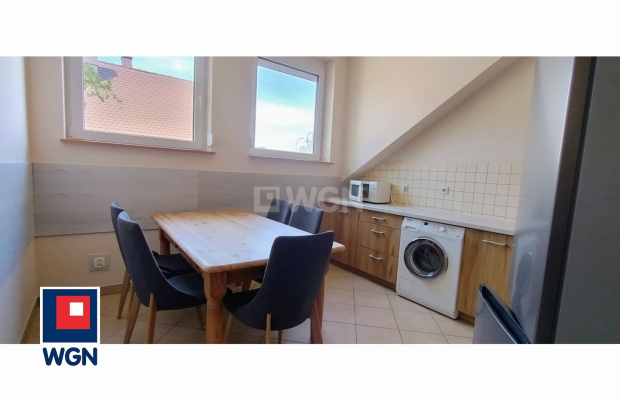 Polkowice, 2 pokoje, 1 piętro, wynajmę, 70 m2, 1000 zł miesięcznie od osoby.  
  
Do wynajęcia dwupokojowe umeblowane mieszkani