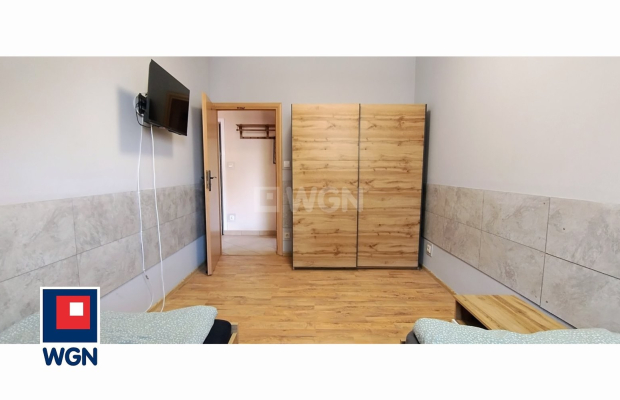 Polkowice, 2 pokoje, 1 piętro, wynajmę, 70 m2, 1000 zł miesięcznie od osoby.  
  
Do wynajęcia dwupokojowe umeblowane mieszkani