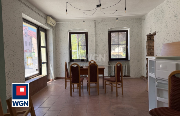 Polkowice, Lokal na wynajem , Rynek , 2 500zł. 
 
Oferujemy Państwu lokal na wynajem w Polkowicach o powierzchni ok.60m2 przy u