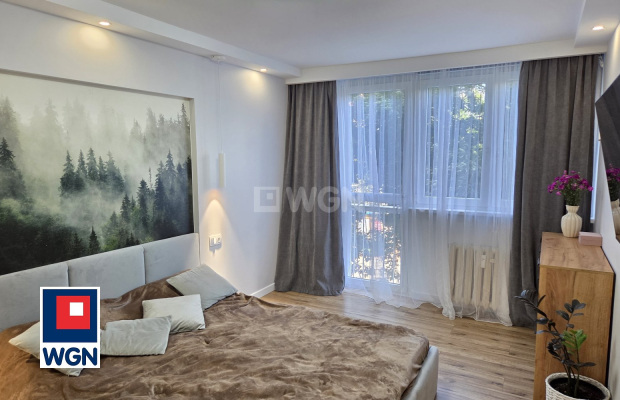 Legnica, mieszkanie, 2 pokoje + salon z kuchnią, 53,90 m2, sprzedam, 480 000 zł. 
 
Na sprzedaż mieszkanie przy ul. Marsa na 2 