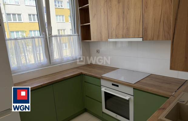 Sprzedam, Polkowice, mieszkanie drugie piętro 37,2m2 339 000zł. 

Oferujemy na sprzedaż nieruchomość położoną w Polkowicach prz