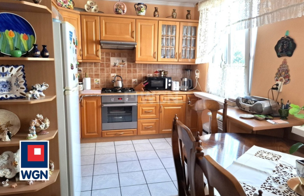 Zielona Góra, mieszkanie 81,5 m2, 4 pokoje, I piętro, sprzedam, 899 000 zł.  
  
Na sprzedaż przestronne, własnościowe, bardzo 