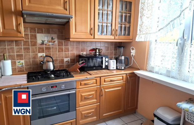 Zielona Góra, mieszkanie 81,5 m2, 4 pokoje, I piętro, sprzedam, 899 000 zł.  
  
Na sprzedaż przestronne, własnościowe, bardzo 