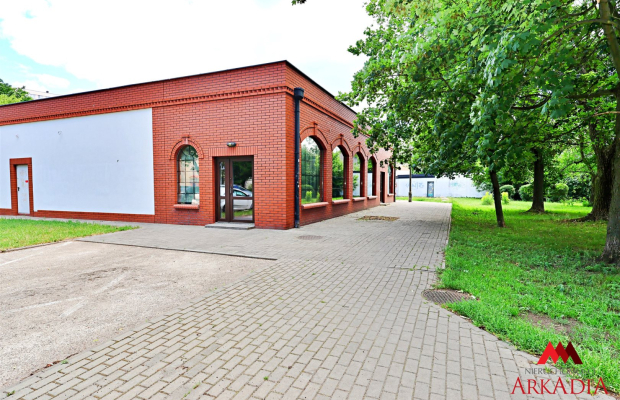 Arkadia Nieruchomości oferuje na wynajem lokal o łącznej powierzchni 260 m², idealny dla firm szukających przestrzeni w atrakcy