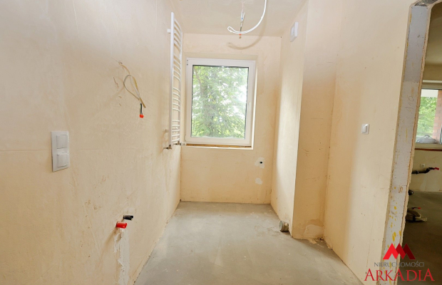 Biuro Nieruchomości Arkadia  ma przyjemność zaprezentować wyjątkowy apartament zlokalizowany w nowoczesnym budynku z rynku pier
