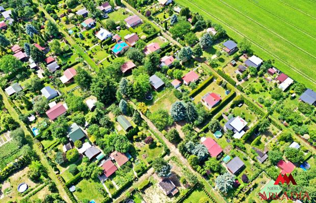 Działka Rod Wieniec Zalesie 380 m2,domek drewniany