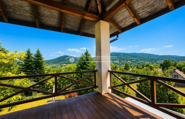 Dom z panoramicznym widokiem na Beskidy | 242,85 m² | Działka 1450 m² | Bystra 

  Są nieruchomości, które trudno opisać samymi