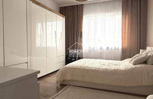 Dom 110 m2, dwa mieszkania, Osiedle Jary