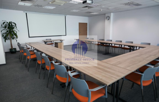 Warszawa Wola: sala konferencyjna dla 22-55 osób do wynajęcia