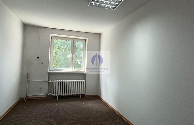 Włochy: lokal biurowy 46,49 m2 do wynajęcia