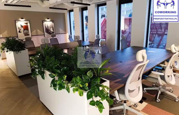 Ochota: biurko w coworkingu do wynajęcia