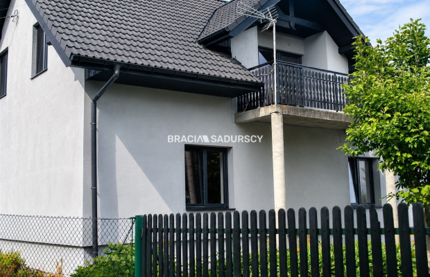 Dwurodzinny dom w Cichawie gm, Gdów