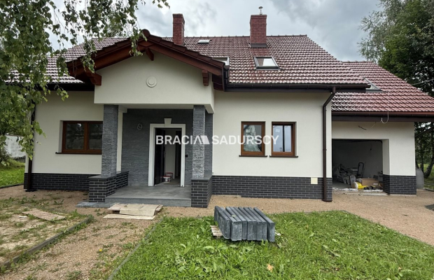 Dom wolnostojacy w Rybnej/Czernichów